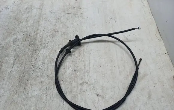 Opel Zafira B Engine bonnet/hood lock release cable 13105886 218186591
