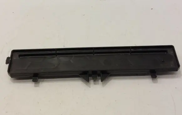 Volkswagen PASSAT B8 Air filter box cover CZ116242