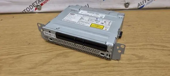 BMW 2 F46 Radio/CD/DVD/GPS head unit 8791692