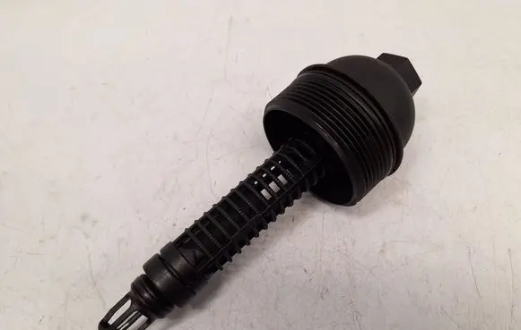 BMW X3 E83 Oil filter cover 7789323 11427789323