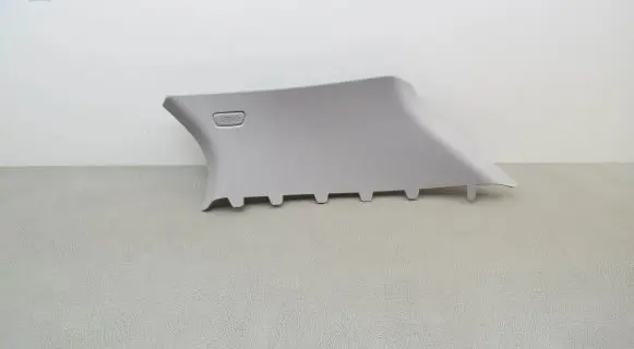 BMW 1 F40 (C) pillar trim 7444554