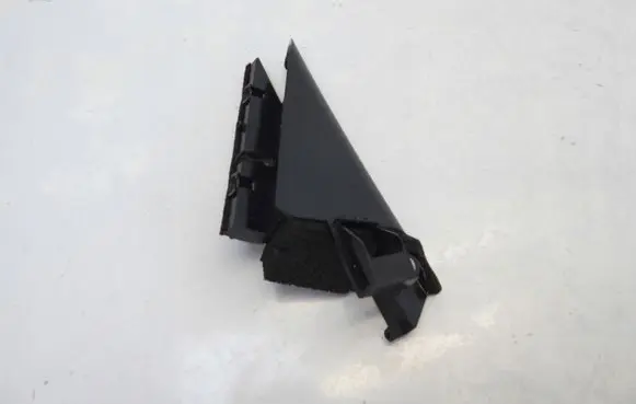 Nissan Qashqai J12 Other rear door trim element 822356UA0A