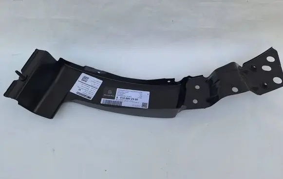 Mercedes-Benz Sprinter W907 W910 Fender mounting bracket A9108810300 110231C