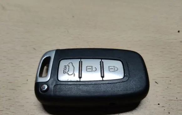 Hyundai i30 Ignition key/card 