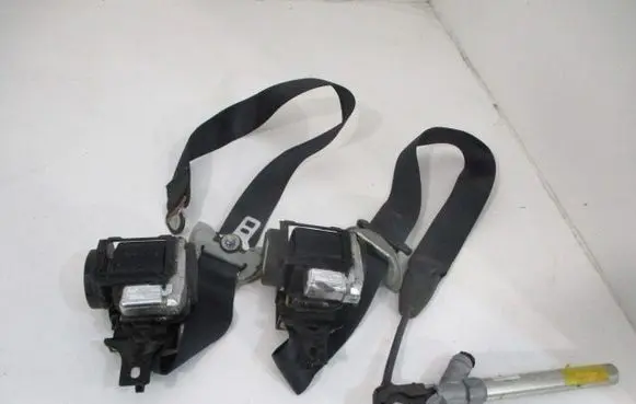 Peugeot 4008 Set of seat belts 604675800A