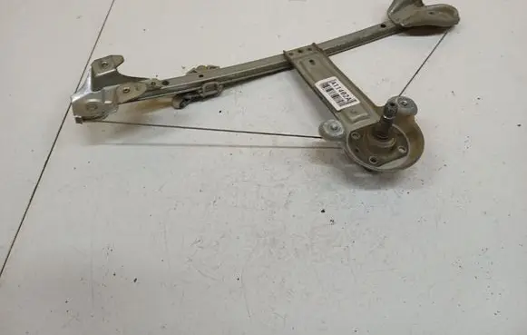 Opel Astra H Sliding door window regulator with motor