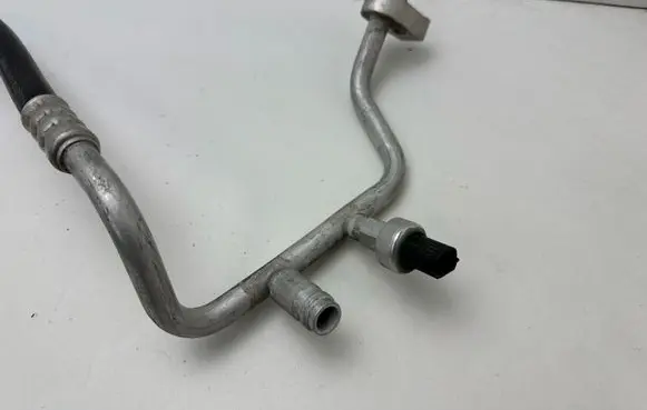 Ford Mustang VI Air conditioning (A/C) pipe/hose FR3B19972BA