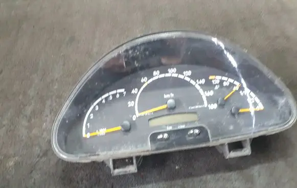 Mercedes-Benz Sprinter W901 W902 W903 W904 Speedometer (instrument cluster) A0014468521 869285