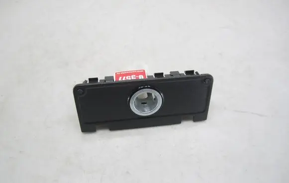 Volkswagen PASSAT B8 12 V Socket (rear) 3G0863916
