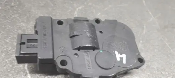 BMW 5 E39 A/C air flow flap actuator/motor 23022008