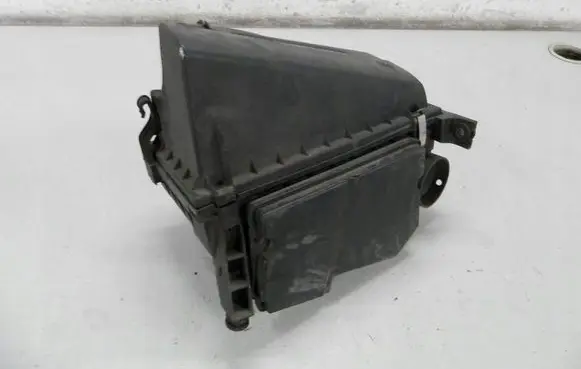 Volvo S40, V40 Air filter box 30855927