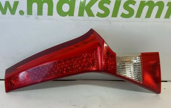 Volvo V70 Tailgate rear/tail lights 164394R1