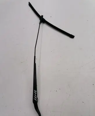 Mazda 3 I Front wiper blade arm