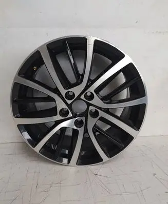 Volkswagen Golf Sportsvan R17 alloy rim 