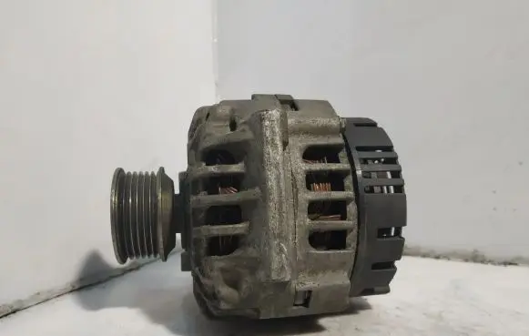 Renault Scenic I Generator/alternator 8200030635