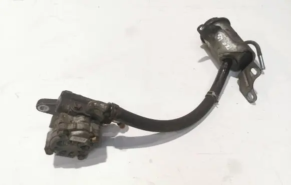 Toyota Land Cruiser (J120) Power steering pump GA403