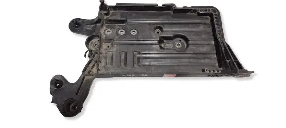 Volkswagen PASSAT B8 Battery tray 5Q0915321H