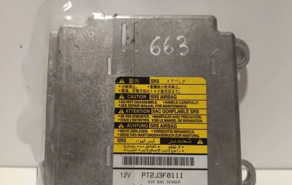 Toyota Avensis T250 Airbag control unit/module 8917005122 232517102 PT2J3F0111