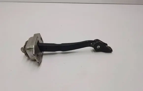 Nissan Qashqai Front door check strap stopper