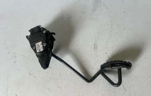 Peugeot Boxer Accelerator throttle pedal 1337493080