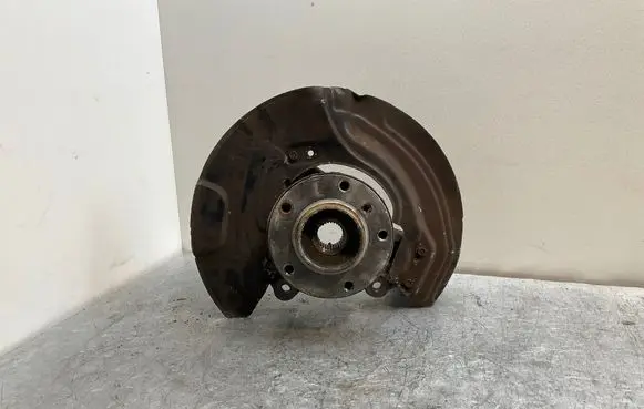 Front wheel hub