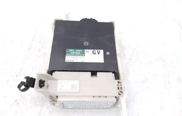 Toyota Yaris Central body control module 892210D400 MB2380009540 8273052K40