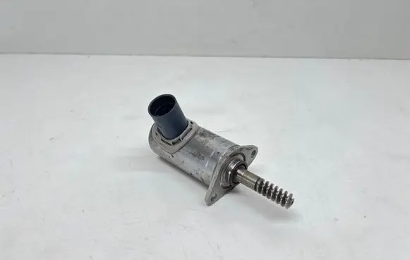 BMW M6 Camshaft vanos timing valve 7605025