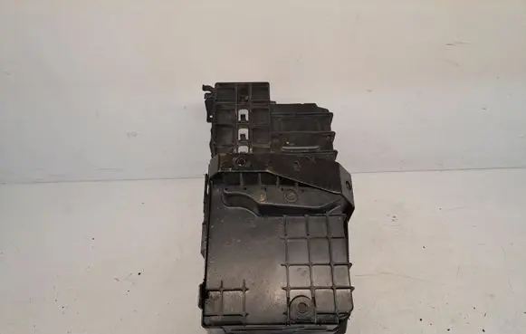 Opel Meriva A Battery box tray 13354420