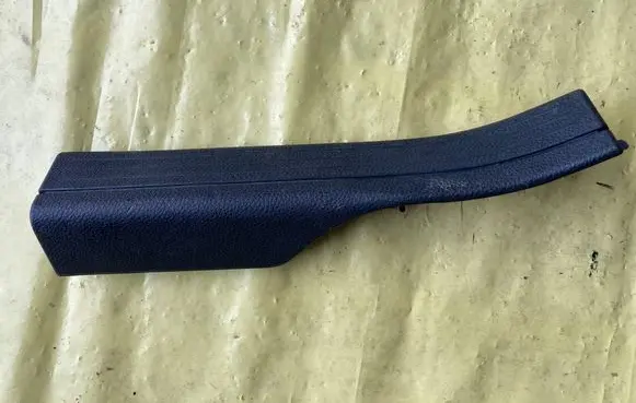 Mercedes-Benz C AMG W204 Rear sill trim cover A2046860236