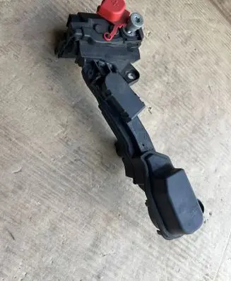 BMW 5 G30 G31 G38 Current control relay 9339829 PA66GF30