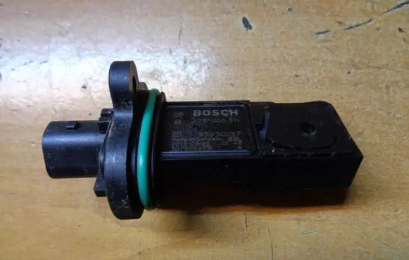 Opel Mokka Mass air flow meter 95930057 0281006311