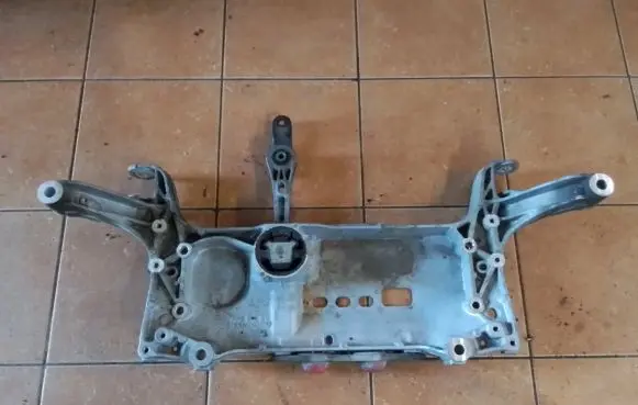 Volkswagen PASSAT B6 Front subframe 3C0199369F