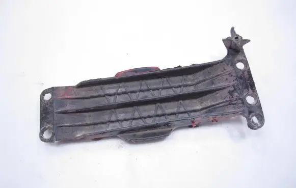 Volkswagen Golf III Front bumper mounting bracket 1H0807177