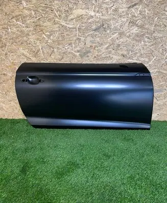 Audi A5 Door (2 Door Coupe) 8W6831052B