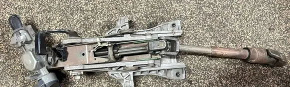 Ford Focus C-MAX Steering wheel axle 4M513C529FD