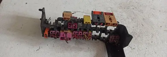 Audi A4 S4 B5 8D Other relay 123632