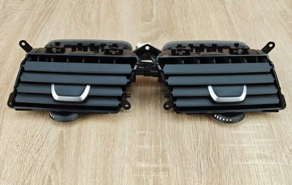 BMW 5 G30 G31 G38 Dash center air vent grill 9329579
