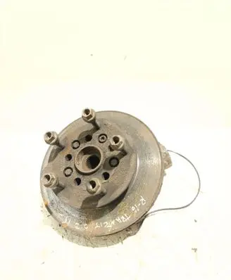 Front wheel hub