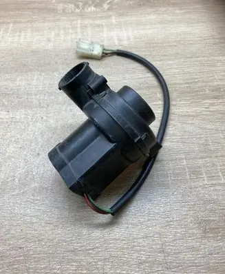 BMW 5 E39 Engine control unit/module fan 1745182 0130002831