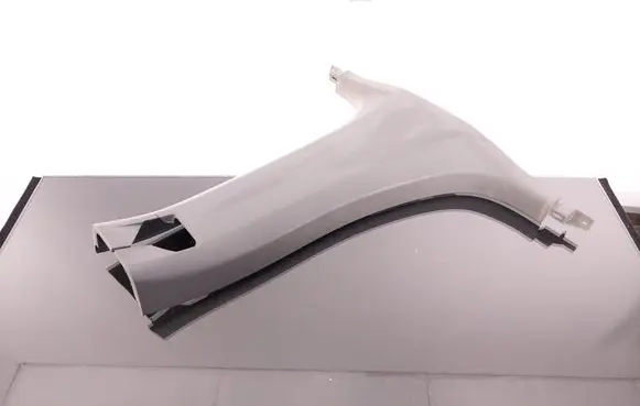 Chrysler 300 - 300C (B) pillar trim (bottom) OUM22BD5AF