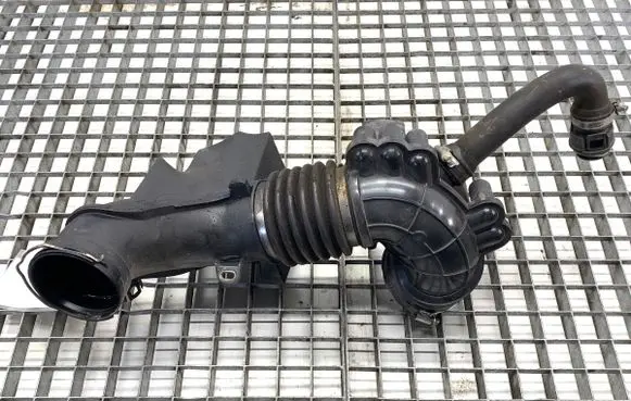BMW 3 GT F34 Air intake hose/pipe 8573994