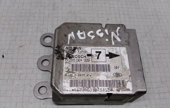 Nissan Primera Airbag control unit/module 0285001329 988207J700