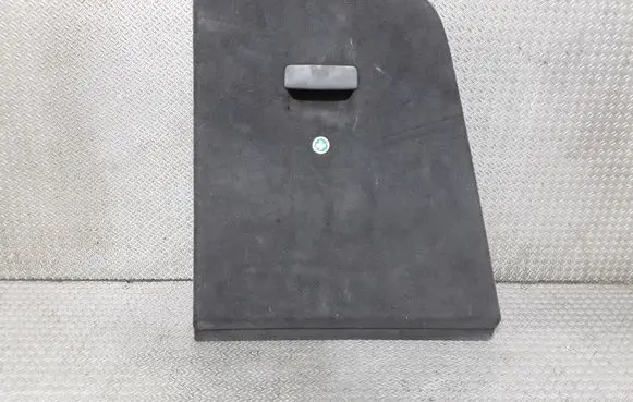 Volkswagen Touareg I Trunk/boot trim cover 7L6867038