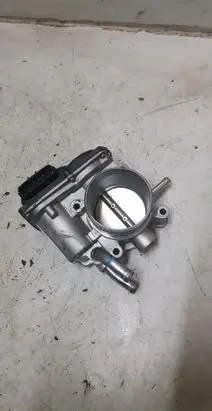 Hyundai Tucson TL Throttle valve 351002B340 583312C13