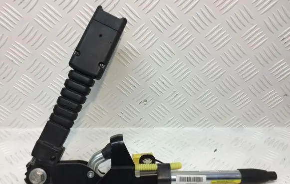 Honda Civic Front seatbelt buckle 81816-SMG-E121-M4