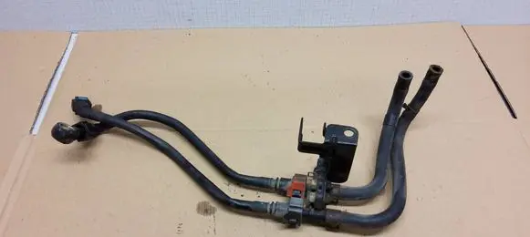 Hyundai Sonata Fuel line pipe 081024