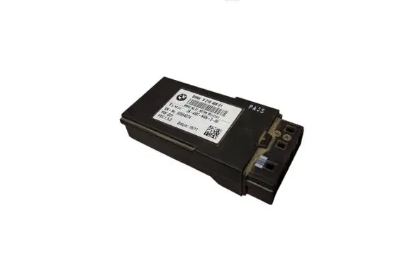 BMW 5 E60 E61 Seat heating relay 9216468 00584074 2840078406300