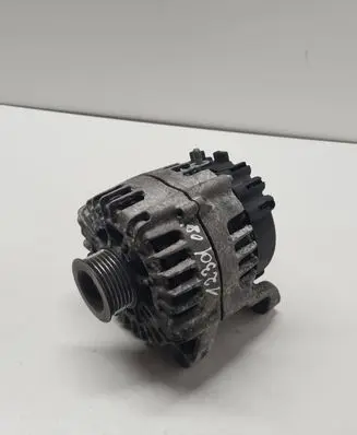 BMW 1 E82 E88 Generator/alternator S33AN08 2543461C 7802261