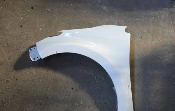 Toyota Yaris XP210 Fender 