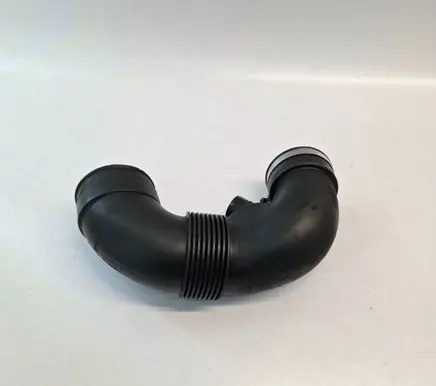 Mercedes-Benz CLK A209 C209 Air intake hose/pipe A6120940008